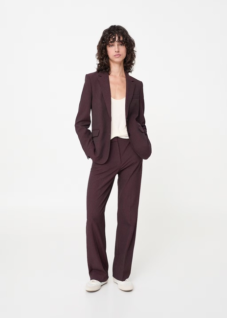 Женский бордовый пиджак Mango артикул 17864786 78 1 season Фото ракурс 3 - Женский бордовый пиджак Mango артикул 17864786 78 1 season