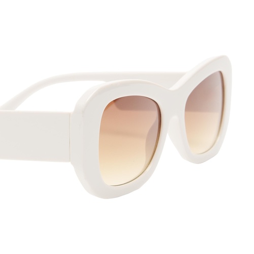 Фото ракурс 2 - Жіночі молочні окуляри Parfois артикул 235188 _EC FW2025