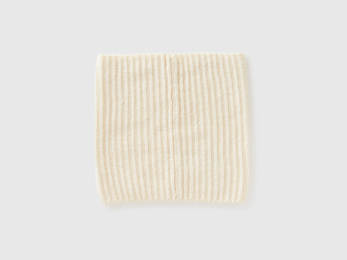 Фото ракурс 1 - Женский белый шарф Benetton артикул 1344DU01M 000 25A