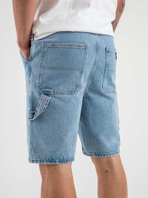 Мужские синие шорты ONLY & SONS артикул 22029597 LIGHT BLUE DENIM FW2025 Фото ракурс 4 - Мужские синие шорты ONLY & SONS артикул 22029597 LIGHT BLUE DENIM FW2025