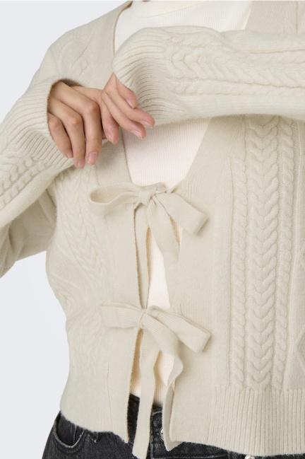 Женский молочный кардиган Only артикул 15322412 Whitecap Gray FW2025 Фото ракурс 6 - Женский молочный кардиган Only артикул 15322412 Whitecap Gray FW2025