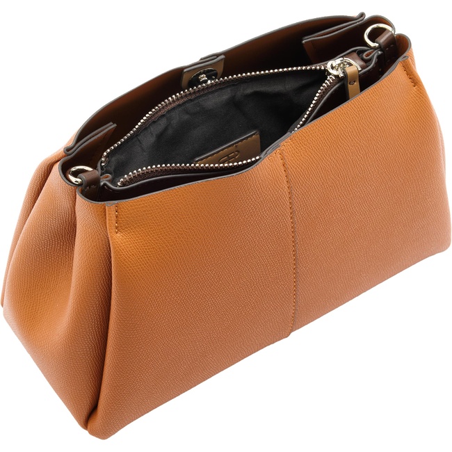 Жіноча помаранчева сумка Parfois артикул 232456 _OR FW2025 Фото ракурс 5 - Жіноча помаранчева сумка Parfois артикул 232456 _OR FW2025