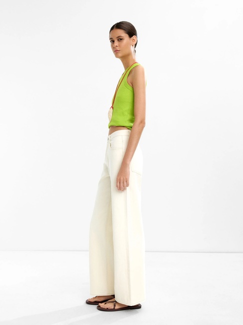 Фото ракурс 3 - Жіночі молочні джинси Parfois артикул 234998 _EC FW2025