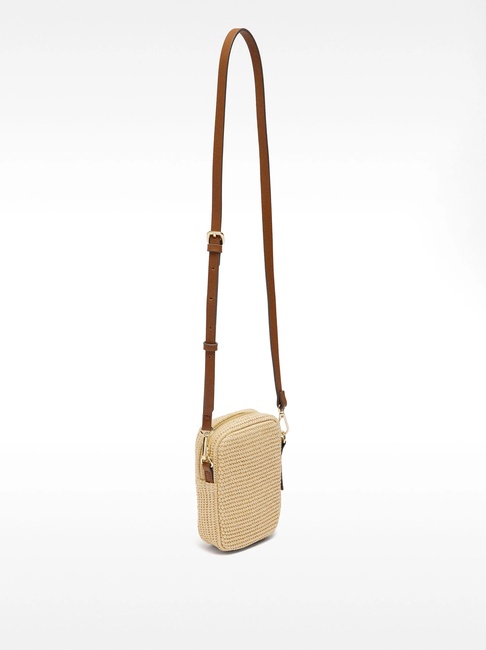 Женский бежевый чехол Parfois артикул 234453 NCM FW2025 Фото ракурс 2 - Женский бежевый чехол Parfois артикул 234453 NCM FW2025