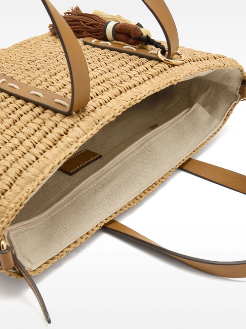 Фото ракурс 3 - Жіноча бежева сумка Parfois артикул 229863 NCL FW2025