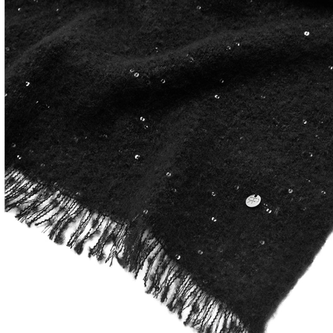 Жіночий чорний шарф Parfois артикул 243492 _BK FW2025 Фото ракурс 3 - Жіночий чорний шарф Parfois артикул 243492 _BK FW2025