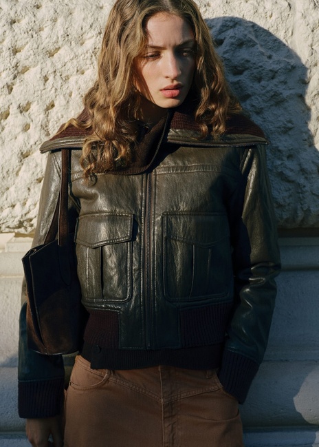 Женские коричневые джинсы Mango артикул 17025828 17 1 season Фото ракурс 4 - Женские коричневые джинсы Mango артикул 17025828 17 1 season