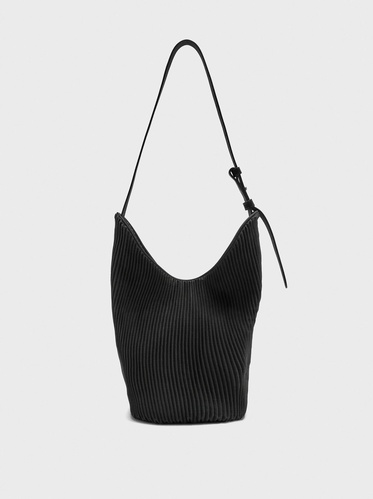 Фото ракурс 1 - Жіноча чорна сумка Parfois артикул 241290 _BK FW2025