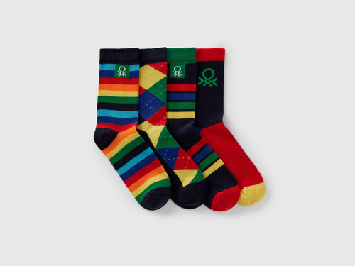 Фото ракурс 1 - Разноцветные носки Benetton для мальчиков артикул 6AO30704E 906 25A