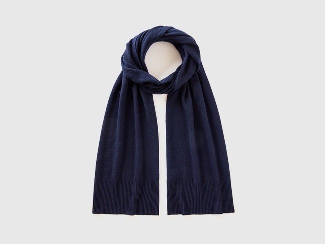 Женский синий шарф Benetton артикул 1002DU01E 016 25A Фото ракурс 1 - Женский синий шарф Benetton артикул 1002DU01E 016 25A