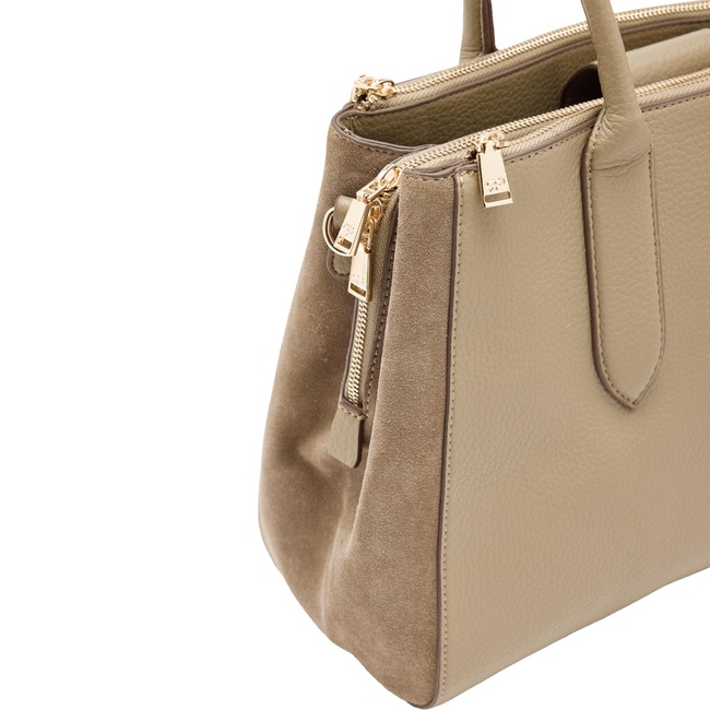 Фото ракурс 3 - Женская коричневая сумка Parfois артикул 242581 _TU SS2026