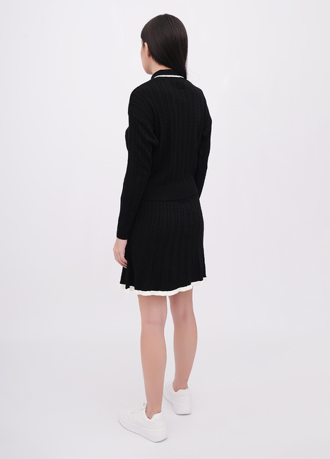 Фото ракурс 2 - Жіноча чорна спiдниця EQUILIBRI артикул W391 032 201 Black FW2025