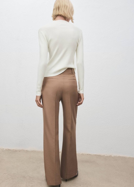 Фото ракурс 2 - Женский молочный джемпер Mango артикул 17007802 05 1 season