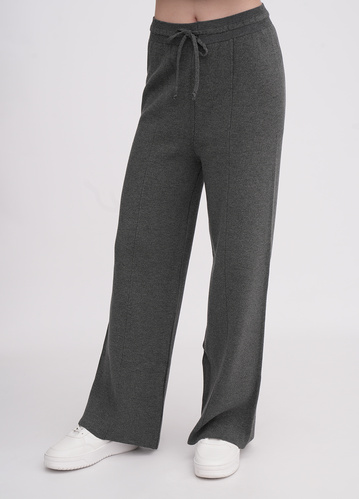 Фото ракурс 1 - Жіночі сірі штани EQUILIBRI артикул W365 006 000 Dark grey FW2025