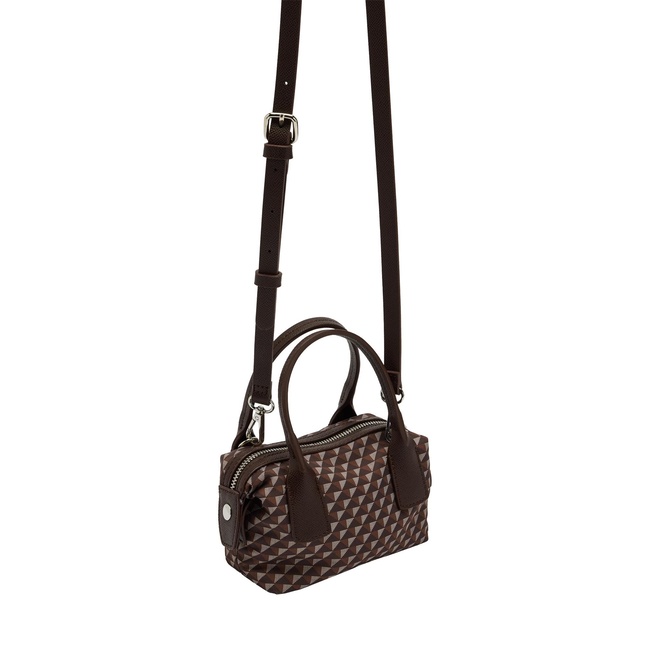 Женская коричневая сумка Parfois артикул 241086 _CA FW2025 Фото ракурс 2 - Женская коричневая сумка Parfois артикул 241086 _CA FW2025