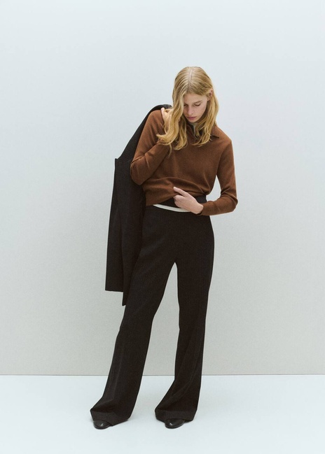 Жіночий коричневий джемпер Mango артикул 27081191 31 2 season Фото ракурс 4 - Жіночий коричневий джемпер Mango артикул 27081191 31 2 season