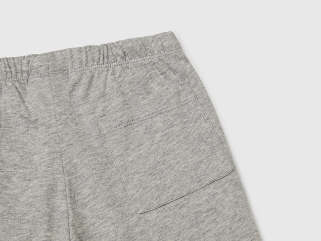 Белый комплект одежды для мальчиков Benetton артикул 3096GK00Q.P 101 25E Фото ракурс 3 - Белый комплект одежды для мальчиков Benetton артикул 3096GK00Q.P 101 25E