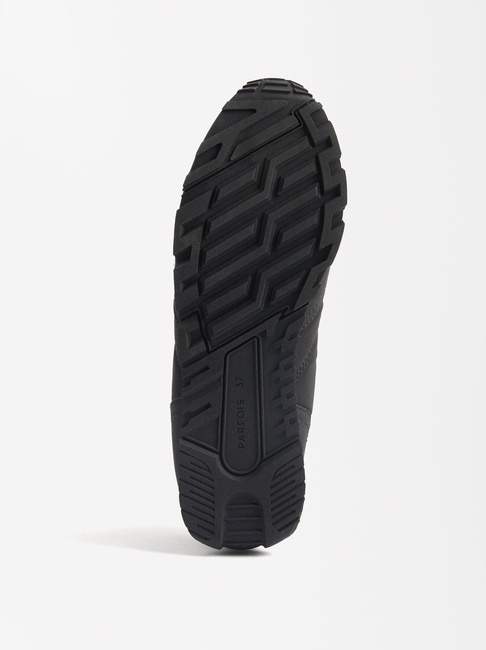 Фото ракурс 6 - Жіночі чорні кросівки Parfois артикул 224805 _BK FW2025