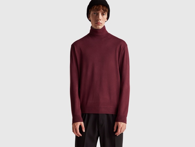 Мужская бордовая водолазка Benetton артикул 110XU2025 34D 25A Фото ракурс 1 - Мужская бордовая водолазка Benetton артикул 110XU2025 34D 25A