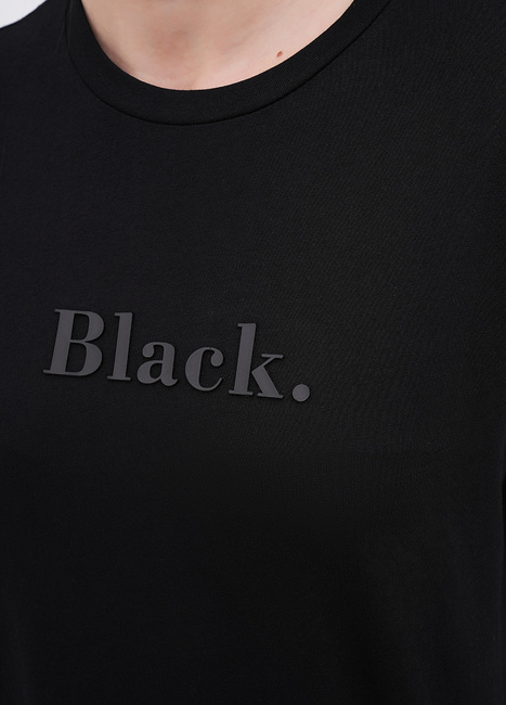 Женская черная футболка EQUILIBRI артикул W213 097 000 Black FW2025 Фото ракурс 4 - Женская черная футболка EQUILIBRI артикул W213 097 000 Black FW2025