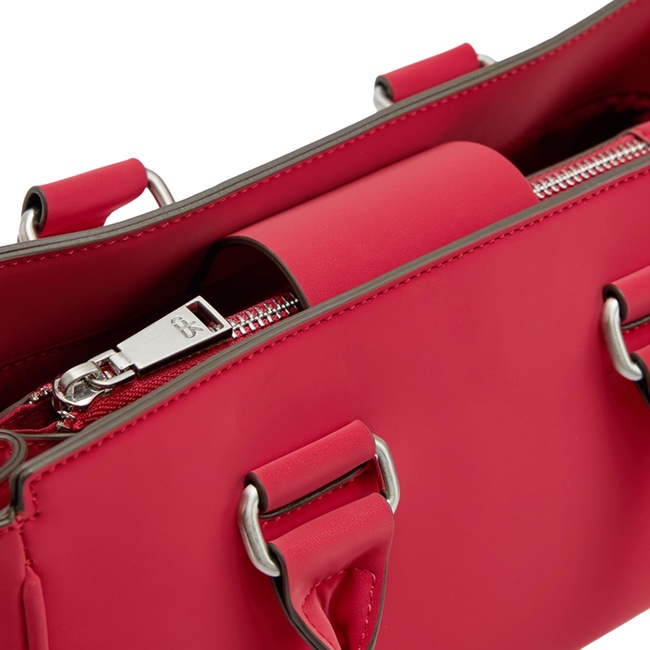 Женская красная сумка Parfois артикул 241002 _RD FW2025 Фото ракурс 3 - Женская красная сумка Parfois артикул 241002 _RD FW2025