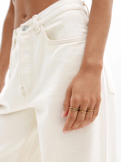 Жіноча золота каблучка Parfois артикул 223118 _HM FW2025 Фото ракурс 4 - Жіноча золота каблучка Parfois артикул 223118 _HM FW2025