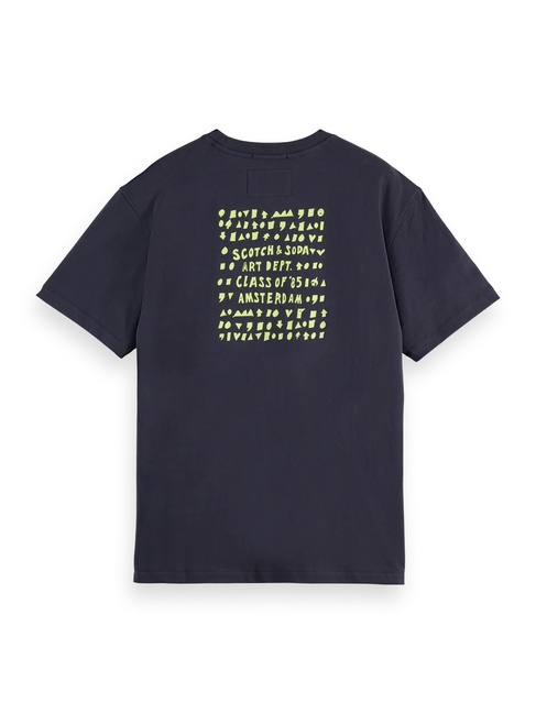 Мужская черная футболка SCOTCH & SODA артикул 181703 021 FW2025 Фото ракурс 5 - Мужская черная футболка SCOTCH & SODA артикул 181703 021 FW2025