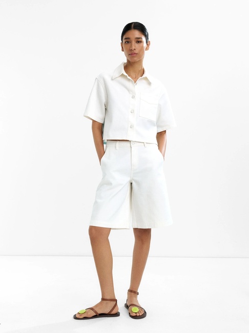 Жіноча біла сорочка Parfois артикул 235057 _WT FW2025 Фото ракурс 4 - Жіноча біла сорочка Parfois артикул 235057 _WT FW2025