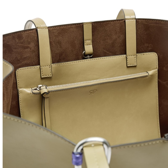 Фото ракурс 4 - Женская молочная сумка Parfois артикул 238962 _EC FW2025