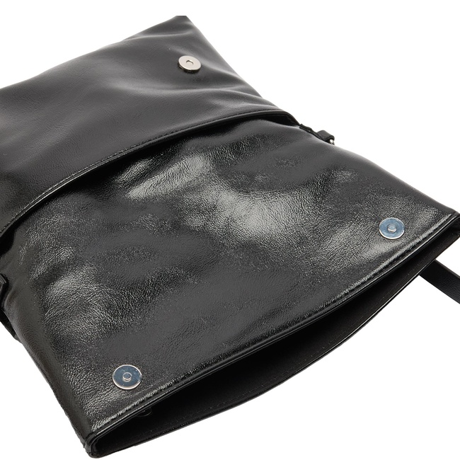 Жіноча чорна сумка Parfois артикул 236790 _BK FW2025 Фото ракурс 4 - Жіноча чорна сумка Parfois артикул 236790 _BK FW2025