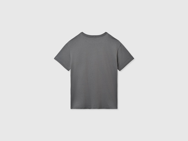 Фото ракурс 2 - Сіра футболка для хлопчиків Benetton артикул 3I1XC10N3.G 00W 25P