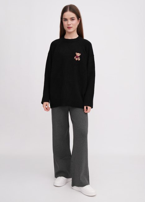 Женский черный свитер EQUILIBRI артикул W342 078 000 Black FW2025 Фото ракурс 3 - Женский черный свитер EQUILIBRI артикул W342 078 000 Black FW2025