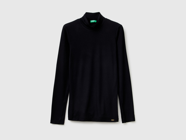 Фото ракурс 1 - Женская черная водолазка Benetton артикул 3LRU3M077 100 25A