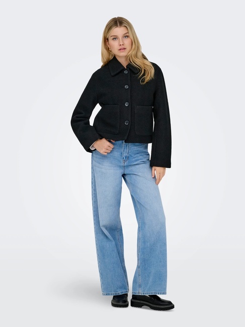 Женская черная куртка Only артикул 15353905 Black FW2025 Фото ракурс 5 - Женская черная куртка Only артикул 15353905 Black FW2025