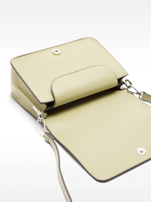 Жіноча зелена сумка Parfois артикул 230503 _GN SS2025 Фото ракурс 4 - Жіноча зелена сумка Parfois артикул 230503 _GN SS2025