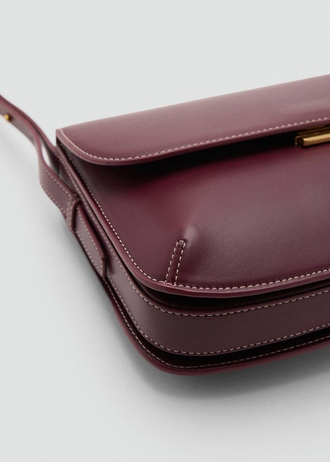 Фото ракурс 5 - Женская бордовая сумка Mango артикул 17025797 78 1 season