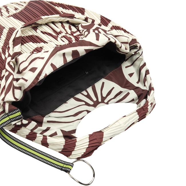 Фото ракурс 5 - Женская молочная сумка Parfois артикул 238133 _EC FW2025