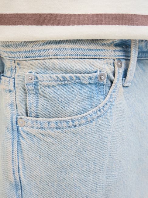 Фото ракурс 7 - Чоловічі сині шорти Jack & Jones артикул 12259783 Blue denim SS2025