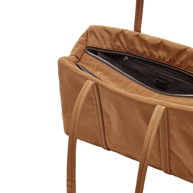 Жіноча коричнева сумка Parfois артикул 238971 _CA FW2025 Фото ракурс 4 - Жіноча коричнева сумка Parfois артикул 238971 _CA FW2025