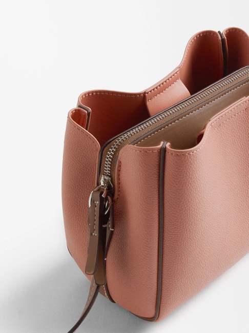 Жіноча рожева сумка Parfois артикул 228642 _PK SS2025 Фото ракурс 3 - Жіноча рожева сумка Parfois артикул 228642 _PK SS2025