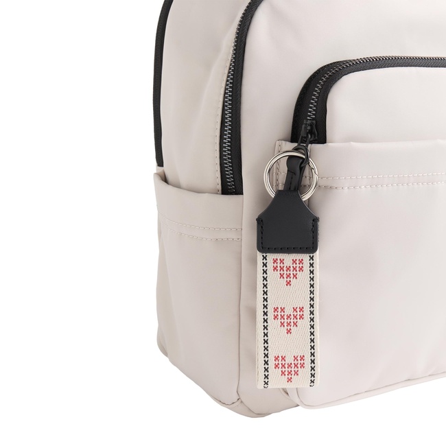 Фото ракурс 3 - Жіночий молочний рюкзак Parfois артикул 228708 _EC SS2025