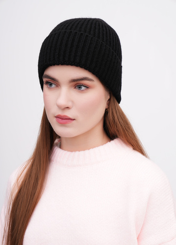 Фото ракурс 1 - Жіноча чорна шапка EQUILIBRI артикул W881 001 001 Black FW2025