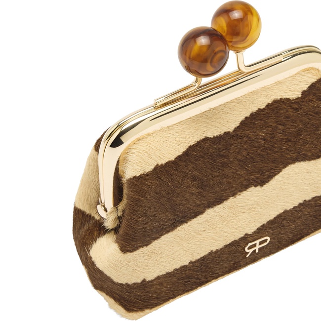 Жіночий коричневий гаманець Parfois артикул 238325 _HM FW2025 Фото ракурс 3 - Жіночий коричневий гаманець Parfois артикул 238325 _HM FW2025