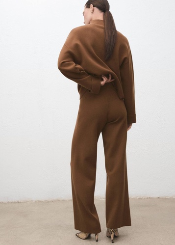 Фото ракурс 2 - Жіночі коричневі брюки Mango артикул 17078639 17 1 season