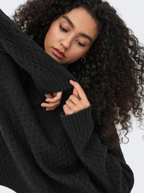 Женский черный джемпер Only артикул 15328356 Black FW2025 Фото ракурс 7 - Женский черный джемпер Only артикул 15328356 Black FW2025