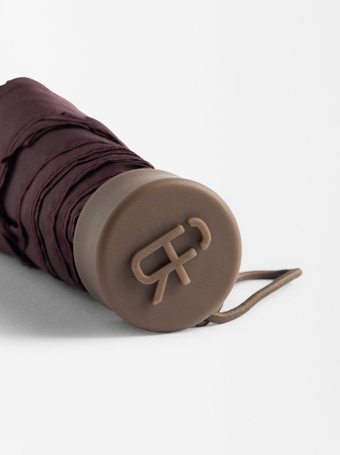 Жіноча бордова парасоля Parfois артикул 224261 _BU SS2025 Фото ракурс 3 - Жіноча бордова парасоля Parfois артикул 224261 _BU SS2025