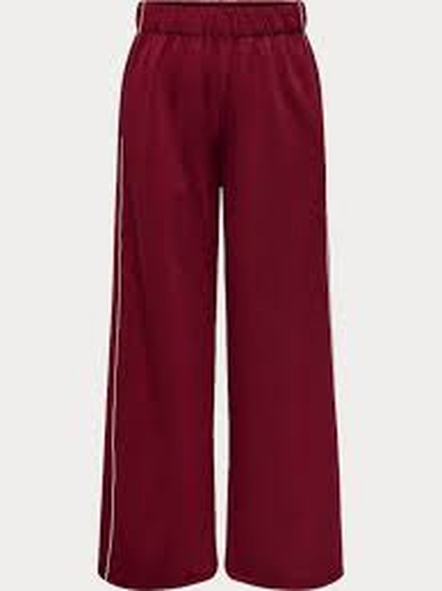 Фото ракурс 1 - Женские бордовые штаны Only артикул 15352831 Cabernet FW2025