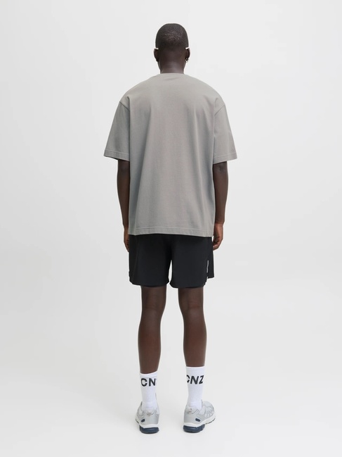 Фото ракурс 2 - Мужская серая футболка Jack & Jones артикул 12286300 Gray Flannel FW2025