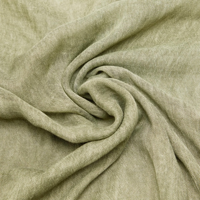 Фото ракурс 3 - Жіночий зелений шарф Parfois артикул 234594 _KK FW2025