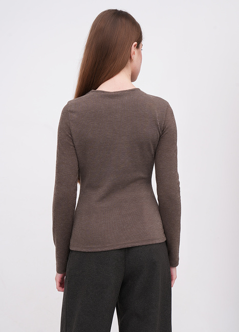 Жіночий коричневий лонгслів EQUILIBRI артикул BW415001 000 Mocco FW2025 Фото ракурс 4 - Жіночий коричневий лонгслів EQUILIBRI артикул BW415001 000 Mocco FW2025